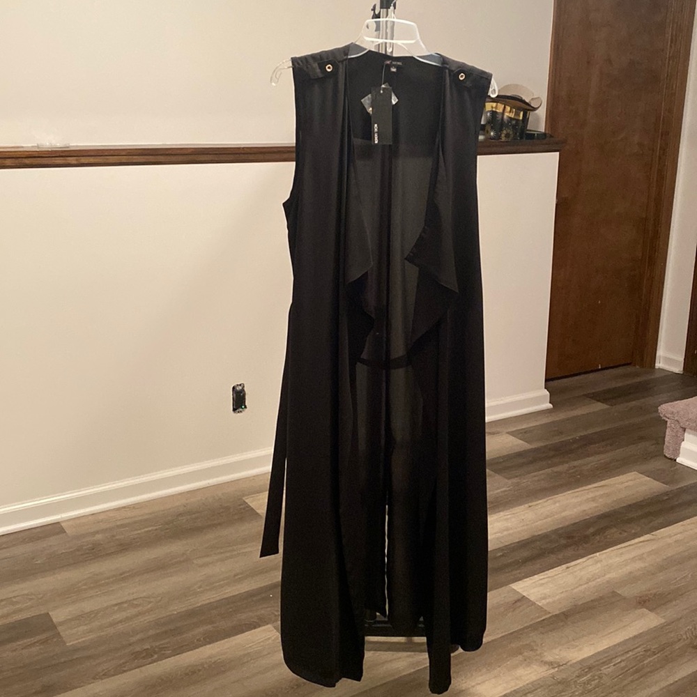 Large Longline Black Vest